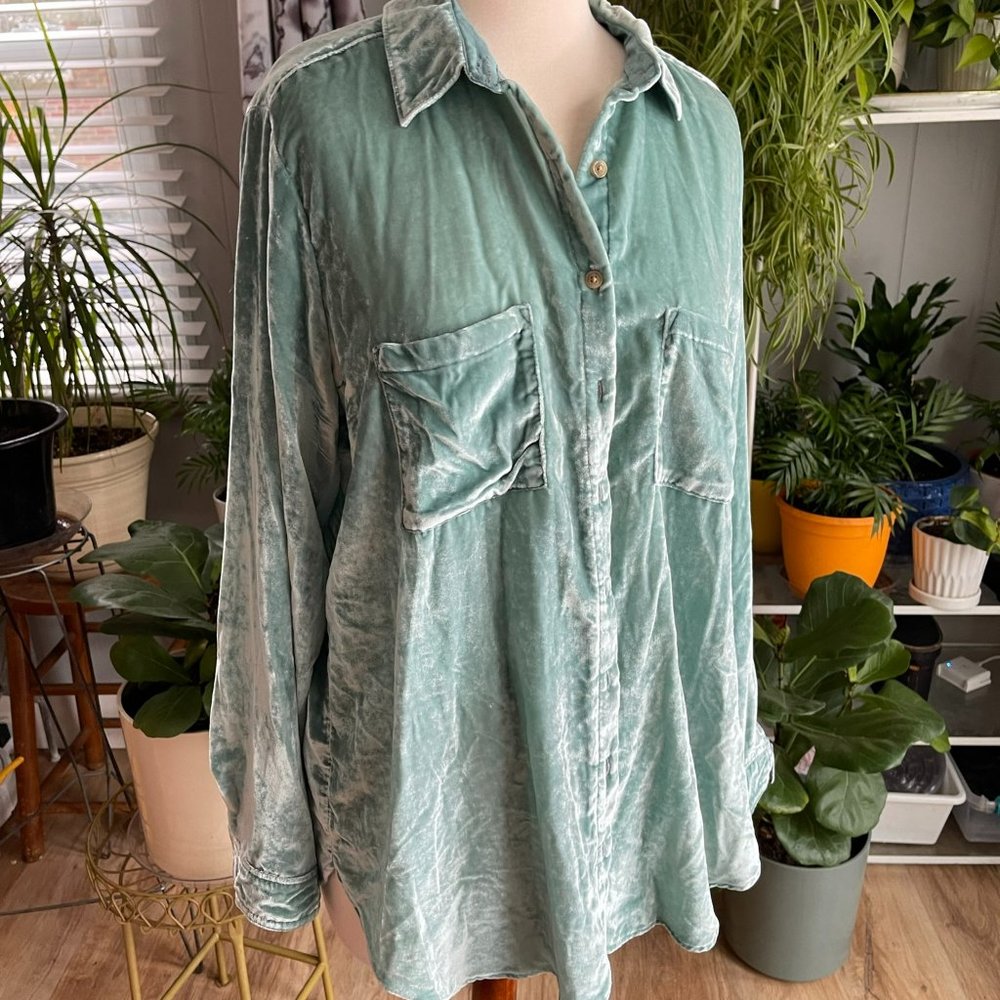 Anthropologie Pilcro Relaxed Velvet Buttondown Shirt